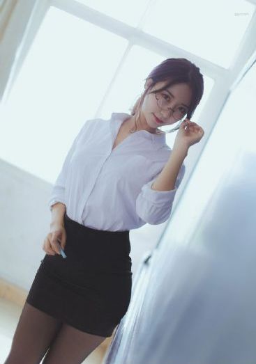 欧美丝袜大佬色_DVD高清视频播放